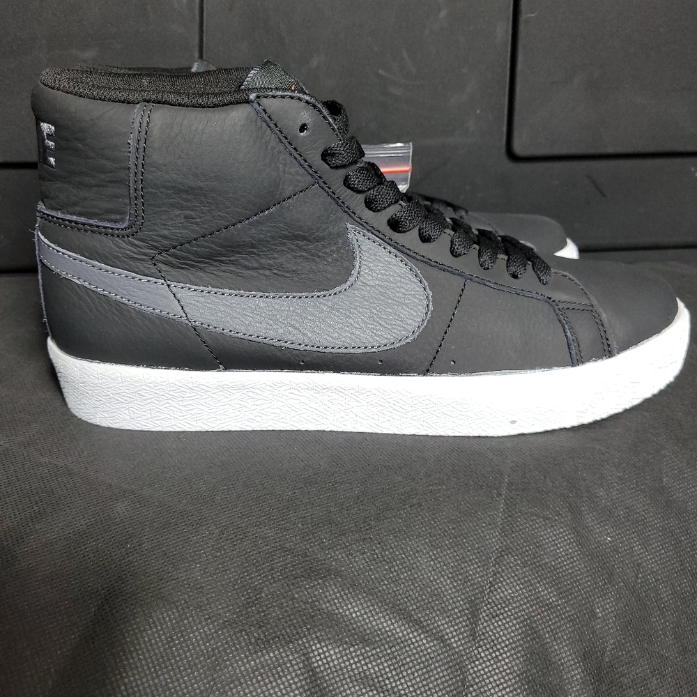 Nike SB Zoom Blazer Mid ISO Orange Label - Picture 3 of 8